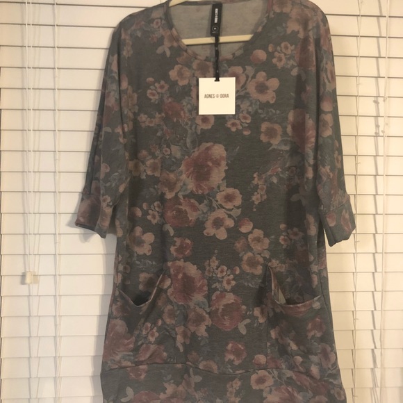 Denim Floral Deep pocket Tunic - Picture 4 of 5